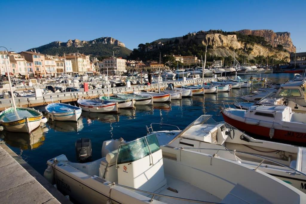 La Savinienne De Cassis- 5Mn Port Plage Face Mer Kültér fotó